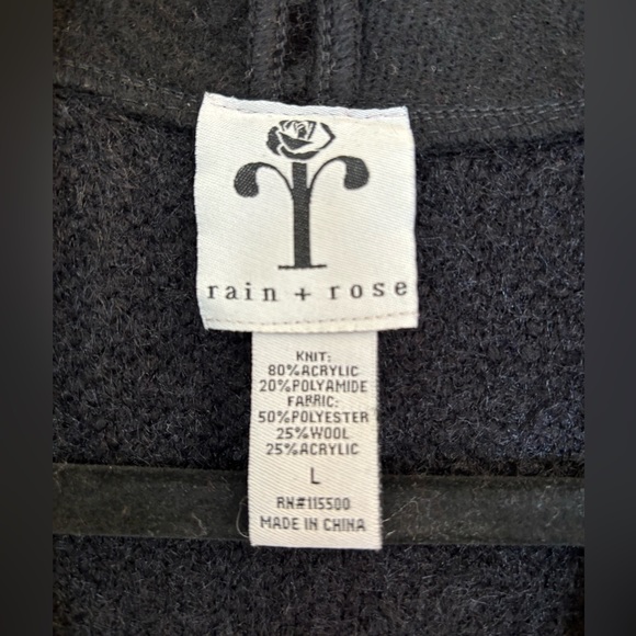 Extra long Rain & Rose woolen sweater vest. - Picture 2 of 5